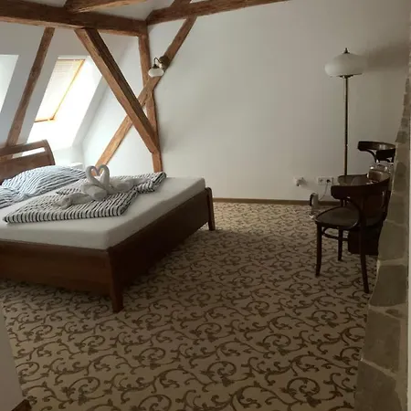 Majerovsky Kastiel Pensionat 4*