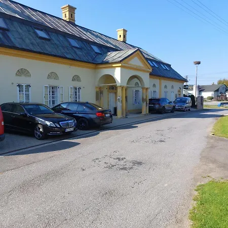 Pensionat Majerovsky Kastiel Vranov nad Toplou