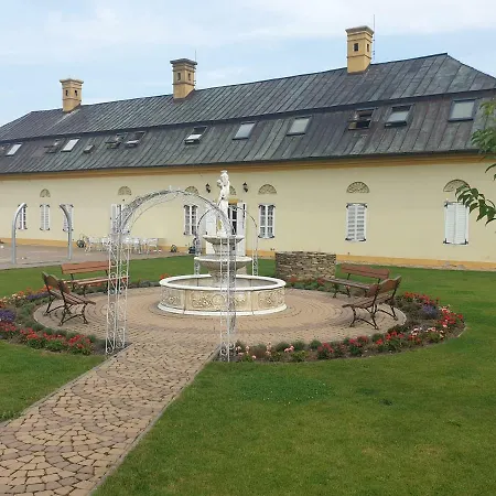 Majerovsky Kastiel Affittacamere 4*